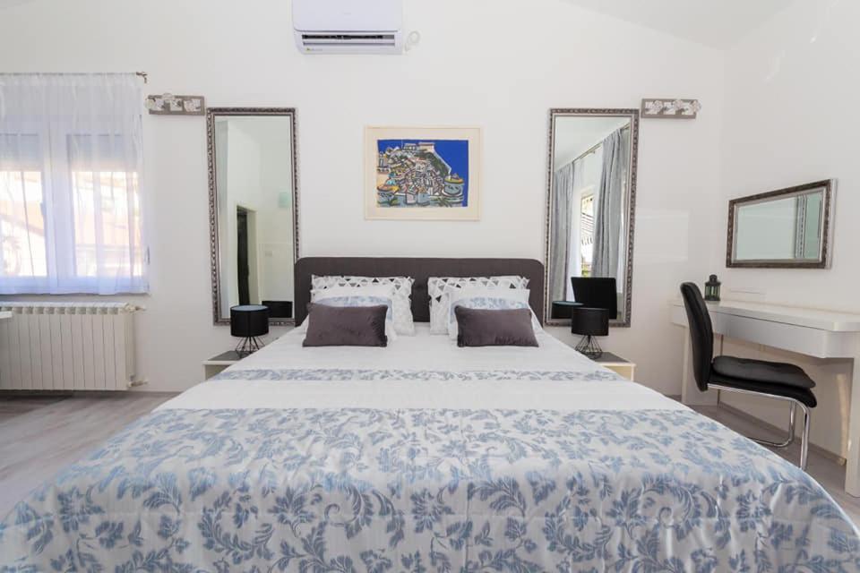 Beautyful Sea View 6 Luxury Studio Danijela 1 Сень Экстерьер фото